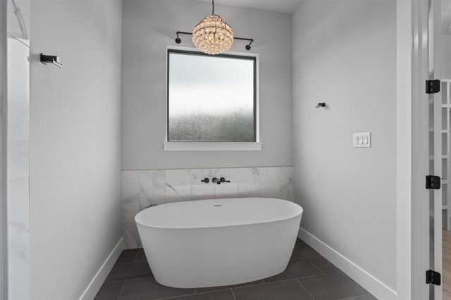 17621 Hunters HOLW, Jonestown, TX 78645