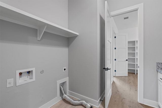 17621 Hunters HOLW, Jonestown, TX 78645