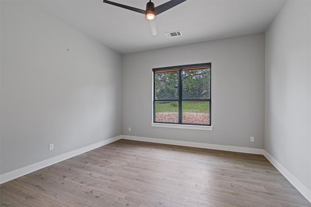 17621 Hunters HOLW, Jonestown, TX 78645