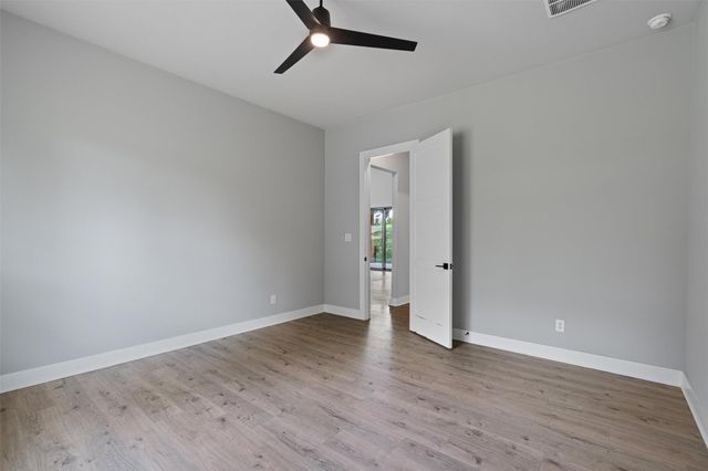 17621 Hunters HOLW, Jonestown, TX 78645