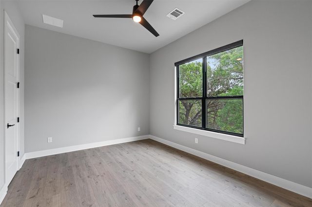 17621 Hunters HOLW, Jonestown, TX 78645