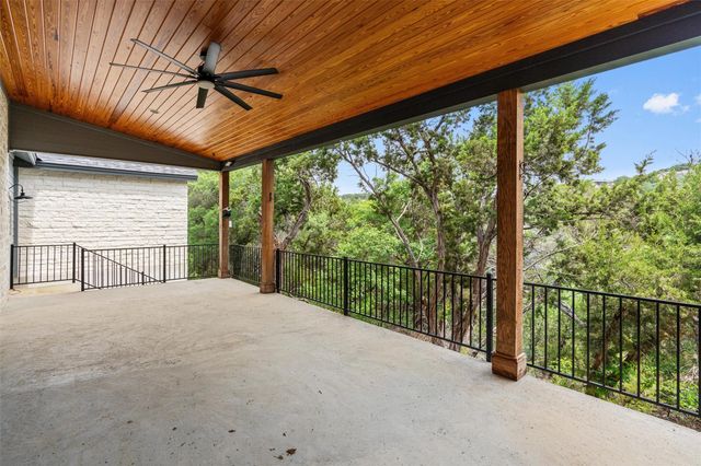 17621 Hunters HOLW, Jonestown, TX 78645