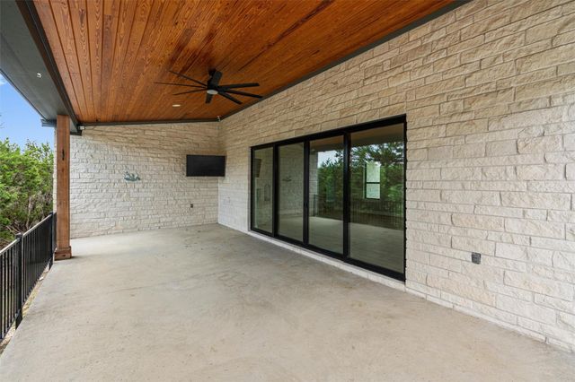 17621 Hunters HOLW, Jonestown, TX 78645