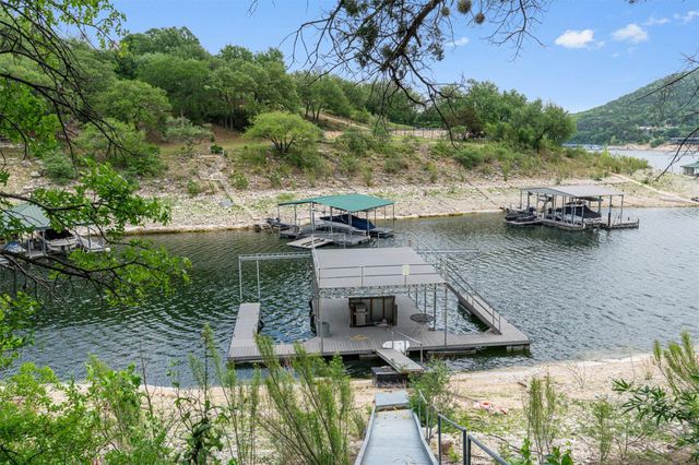 17621 Hunters HOLW, Jonestown, TX 78645