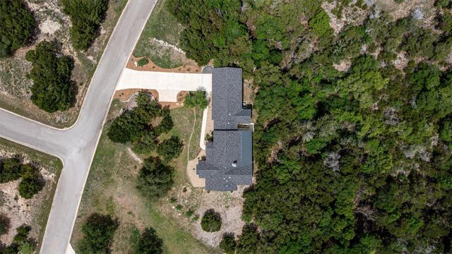 17621 Hunters HOLW, Jonestown, TX 78645