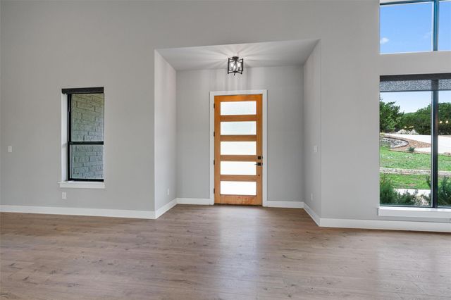 17621 Hunters HOLW, Jonestown, TX 78645