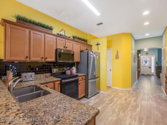 221 Briarcliff Circle, Sebastian, FL 32958