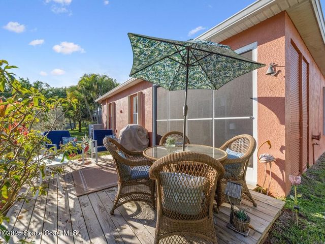 221 Briarcliff Circle, Sebastian, FL 32958