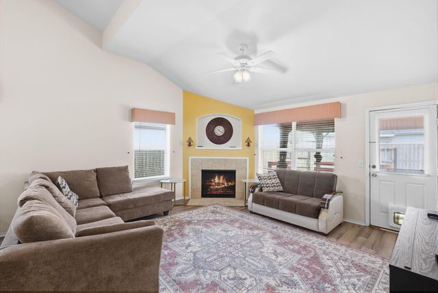 2712 Woodspring Acres Drive, Houston, TX 77345
