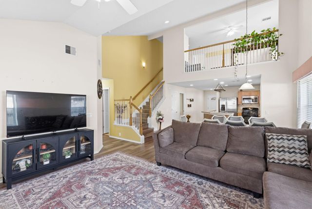 2712 Woodspring Acres Drive, Houston, TX 77345