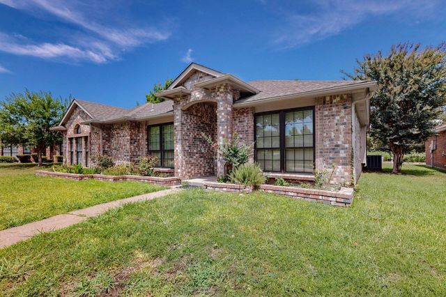 627 Big Thicket Trail, Mesquite, TX 75149