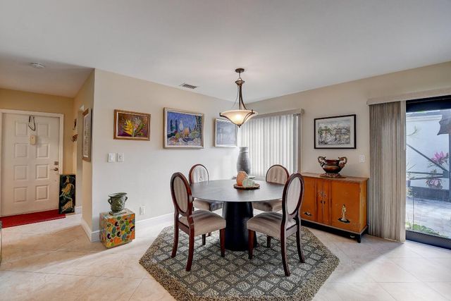 2492 NW 10th Street, Delray Beach, FL 33445