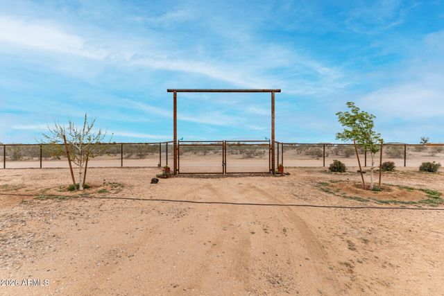 37507 W PIERCE Street, Tonopah, AZ 85354