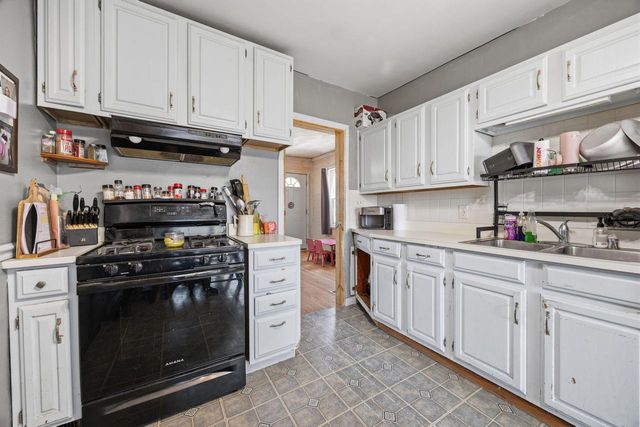 424 W Milwaukee STREET, Jefferson, WI 53549