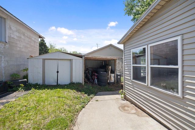 424 W Milwaukee STREET, Jefferson, WI 53549