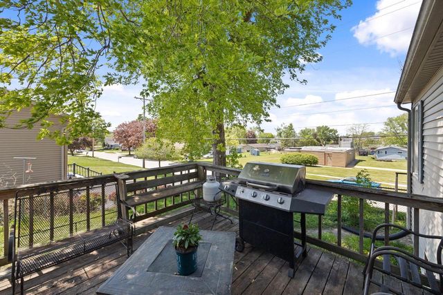 424 W Milwaukee STREET, Jefferson, WI 53549