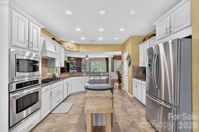 9242 Whistling Straits Drive, Fort Mill, SC 29707