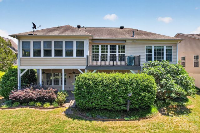 9242 Whistling Straits Drive, Fort Mill, SC 29707
