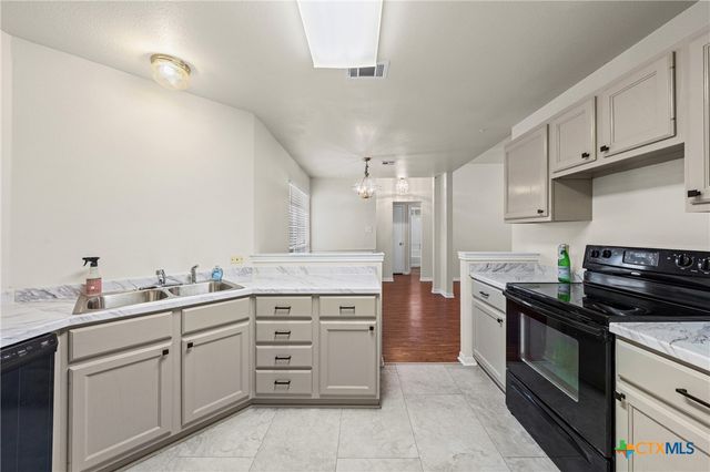 908 SILVER STONE Drive, Temple, TX 76502