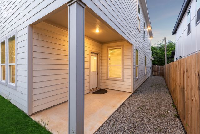 3105 Chihuahua Avenue, Dallas, TX 75212