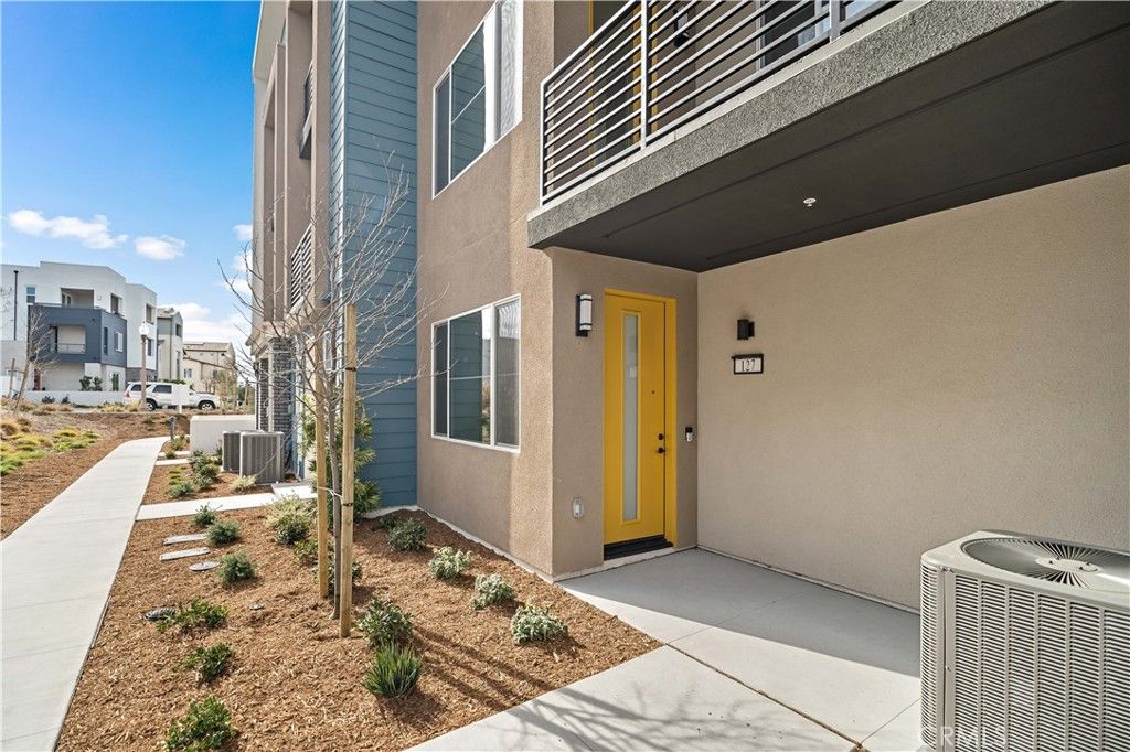 127 Culture, Irvine, CA 92618 — exterior