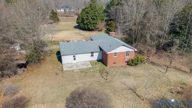 10401 Carraige Rd, Providence Forge, VA 23140