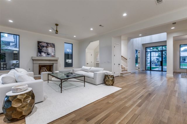 7422 VILLANOVA Street, Dallas, TX 75225