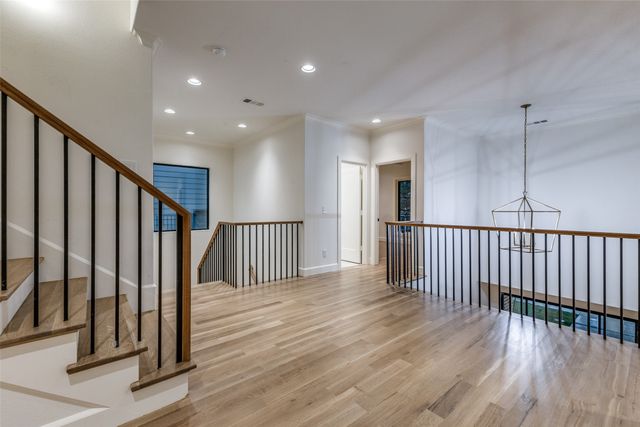 7422 VILLANOVA Street, Dallas, TX 75225