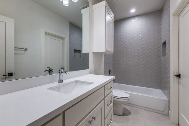 7422 VILLANOVA Street, Dallas, TX 75225
