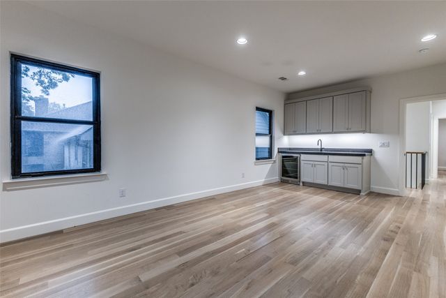 7422 VILLANOVA Street, Dallas, TX 75225