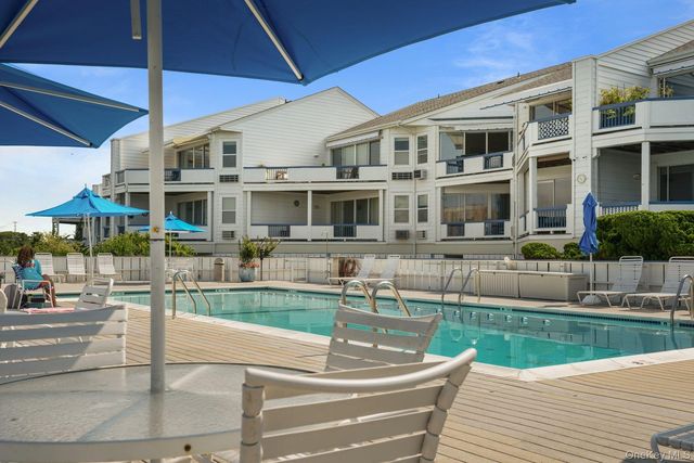 260 Dune 101G, Westhampton Beach, NY 11978