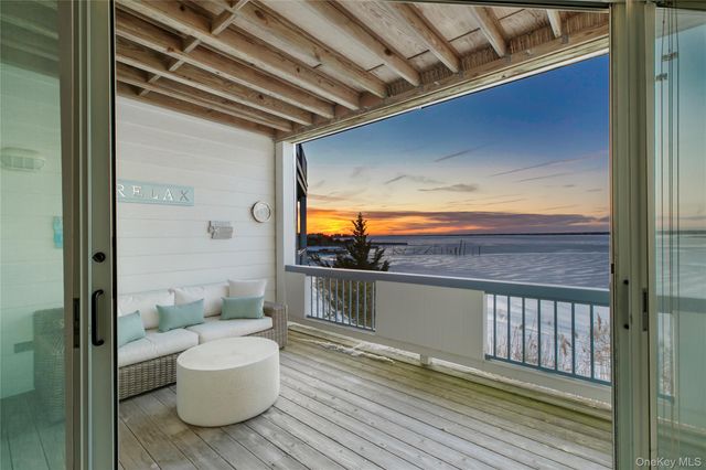 260 Dune 101G, Westhampton Beach, NY 11978