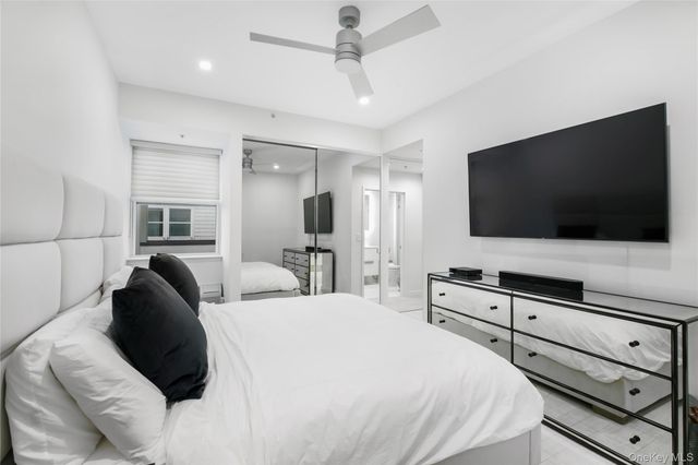 260 Dune 101G, Westhampton Beach, NY 11978