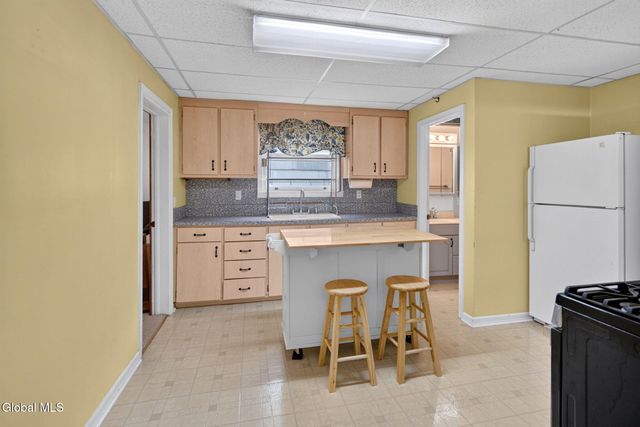 86 Mann Avenue, Troy, NY 12180