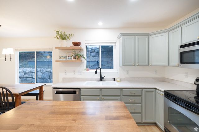 10514 N DORAL DR, Cedar Hills, UT 84062