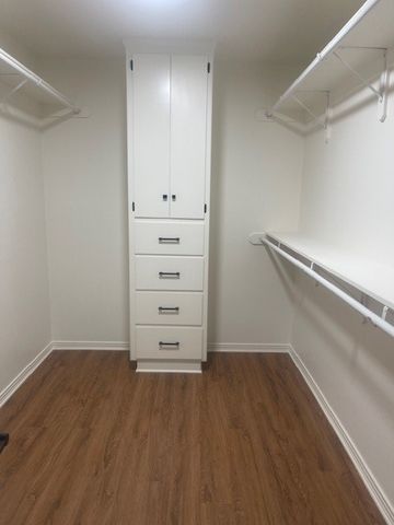 315 S Baker Street, Granbury, TX 76048