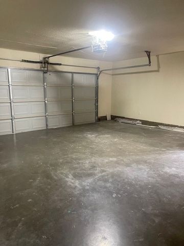 315 S Baker Street, Granbury, TX 76048