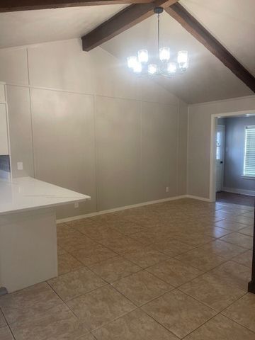 315 S Baker Street, Granbury, TX 76048