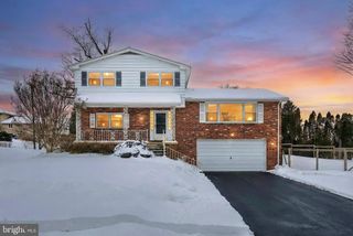 470 CORTLEIGH DR, York, PA 17402