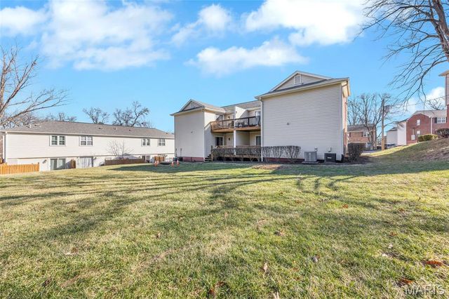 1511 Swallow Drive, Brentwood, MO 63144