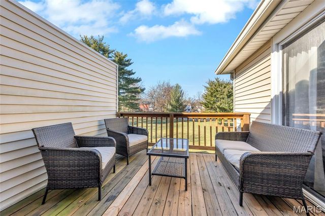 1511 Swallow Drive, Brentwood, MO 63144