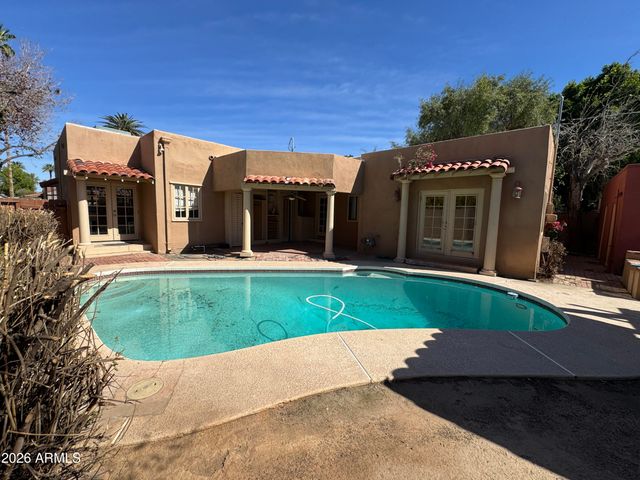 505 W GRANADA Road, Phoenix, AZ 85003