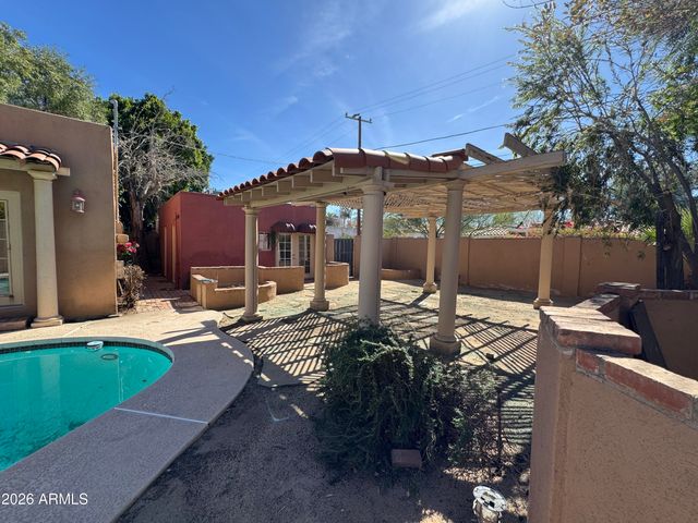 505 W GRANADA Road, Phoenix, AZ 85003