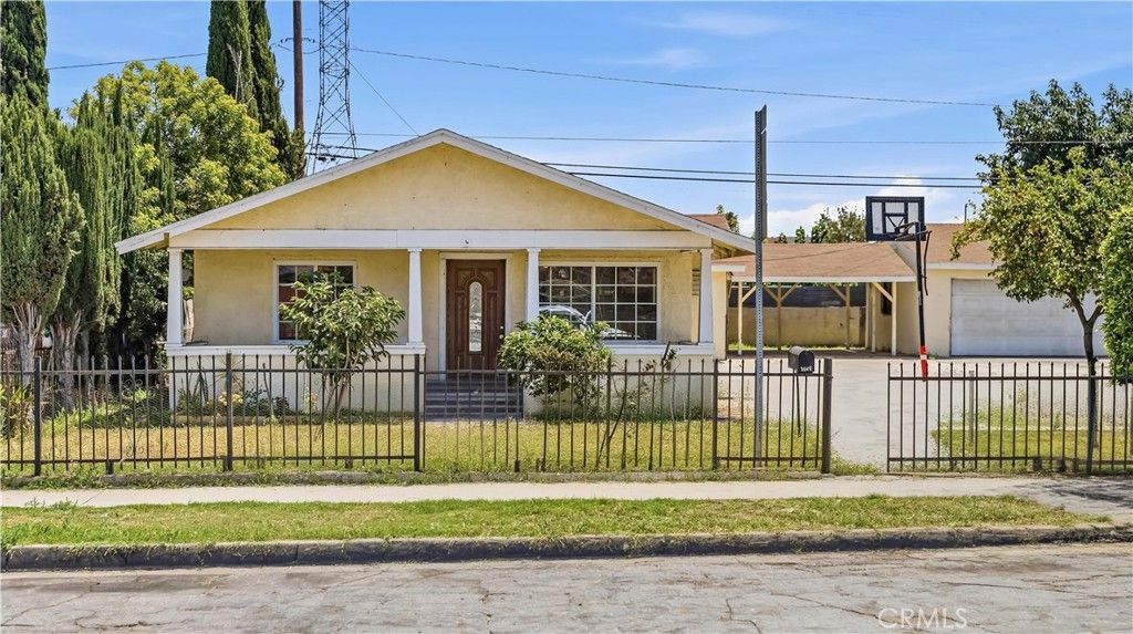 Image 3 of property listing at 4748 Pine Street, Pico Rivera, CA 90660