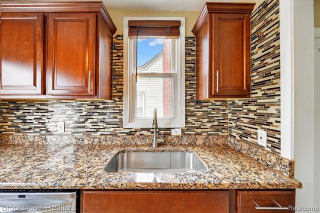 3530 Roosevelt Street, Dearborn, MI 48124