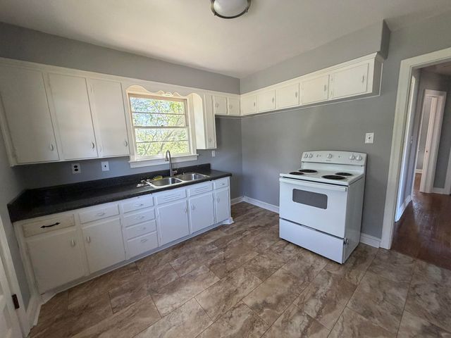 4202 Vermont AVE, Roanoke, VA 24017