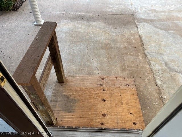 1408 LESSLEY Lane, Sallisaw, OK 74955