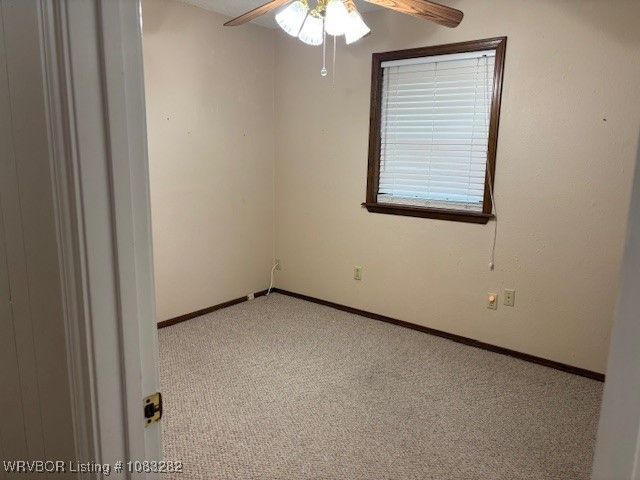 1408 LESSLEY Lane, Sallisaw, OK 74955