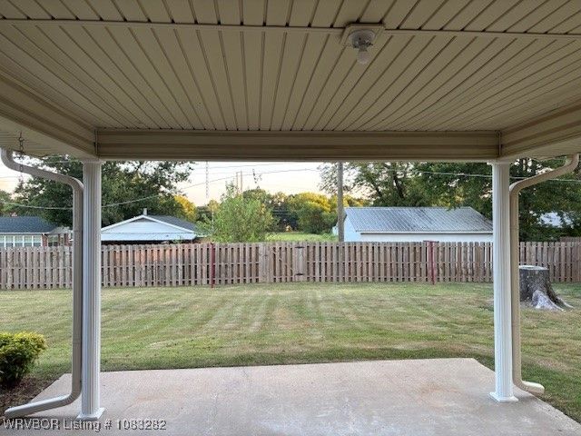 1408 LESSLEY Lane, Sallisaw, OK 74955