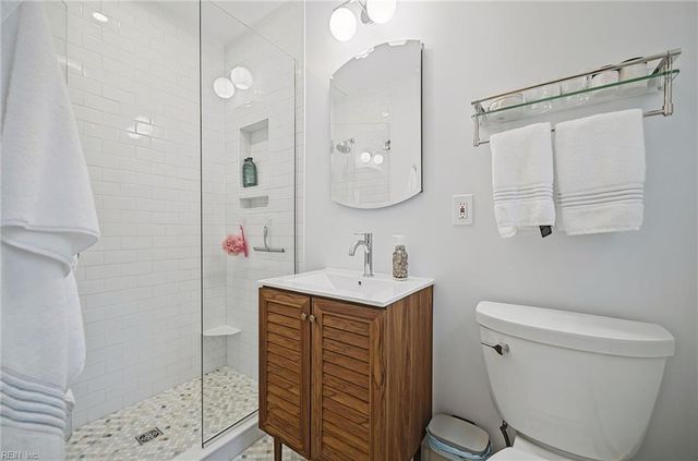 4340 Lynnville CRES, Virginia Beach, VA 23452